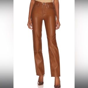 Better Than Leather Good Icon in Burnt Caramel002